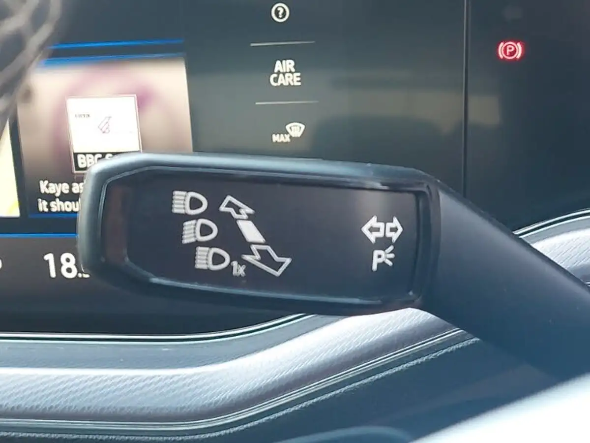 2019-volkswagen-touareg-30tdi-r-line-tech-286ps-big-17