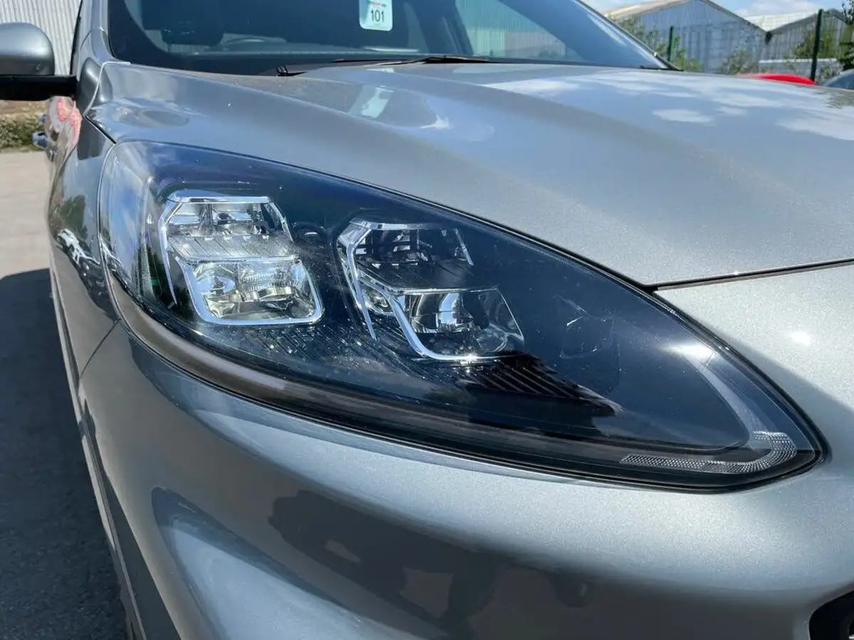 2023-ford-kuga-big-20