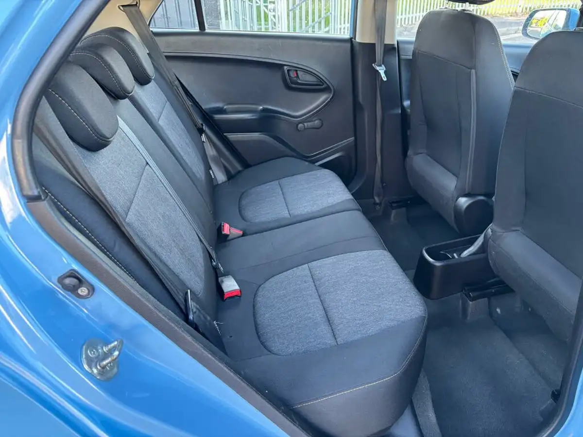 2012-kia-picanto-10-picanto-1-5d-big-17