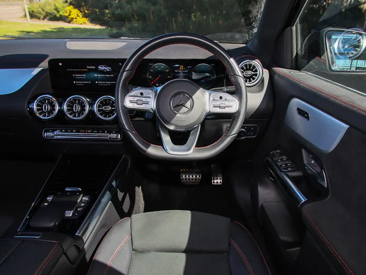 2021-mercedes-benz-eqa-e-eqa-250-amg-line-big-6
