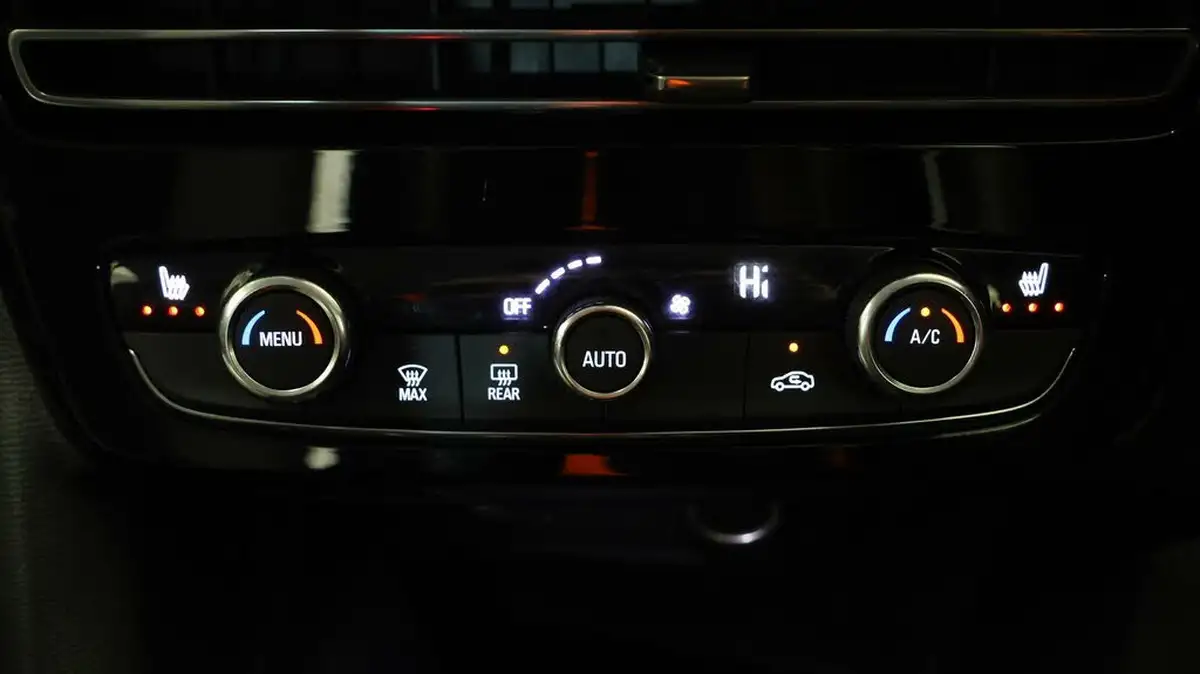 2021-vauxhall-mokka-12-elite-edition-130ps-big-11