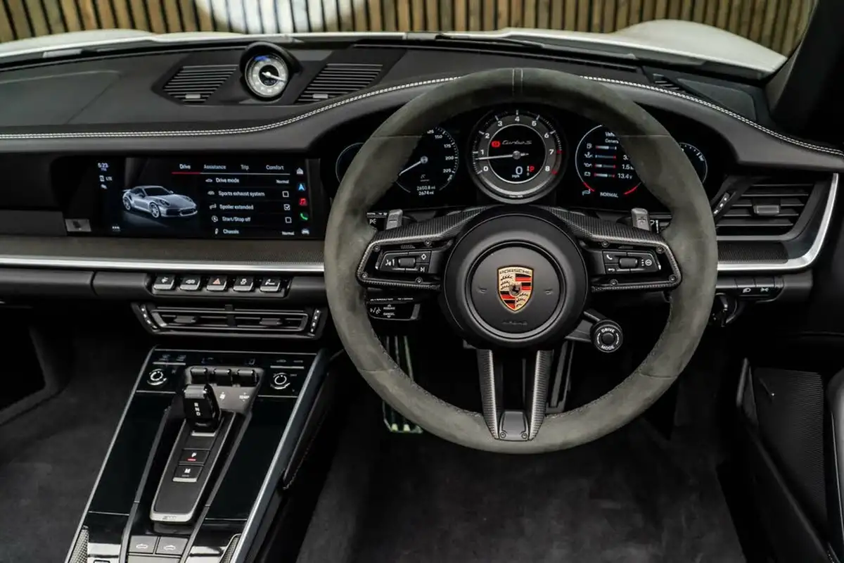 2023-porsche-911-38-turbo-s-awd-turbo-cabriolet-big-25