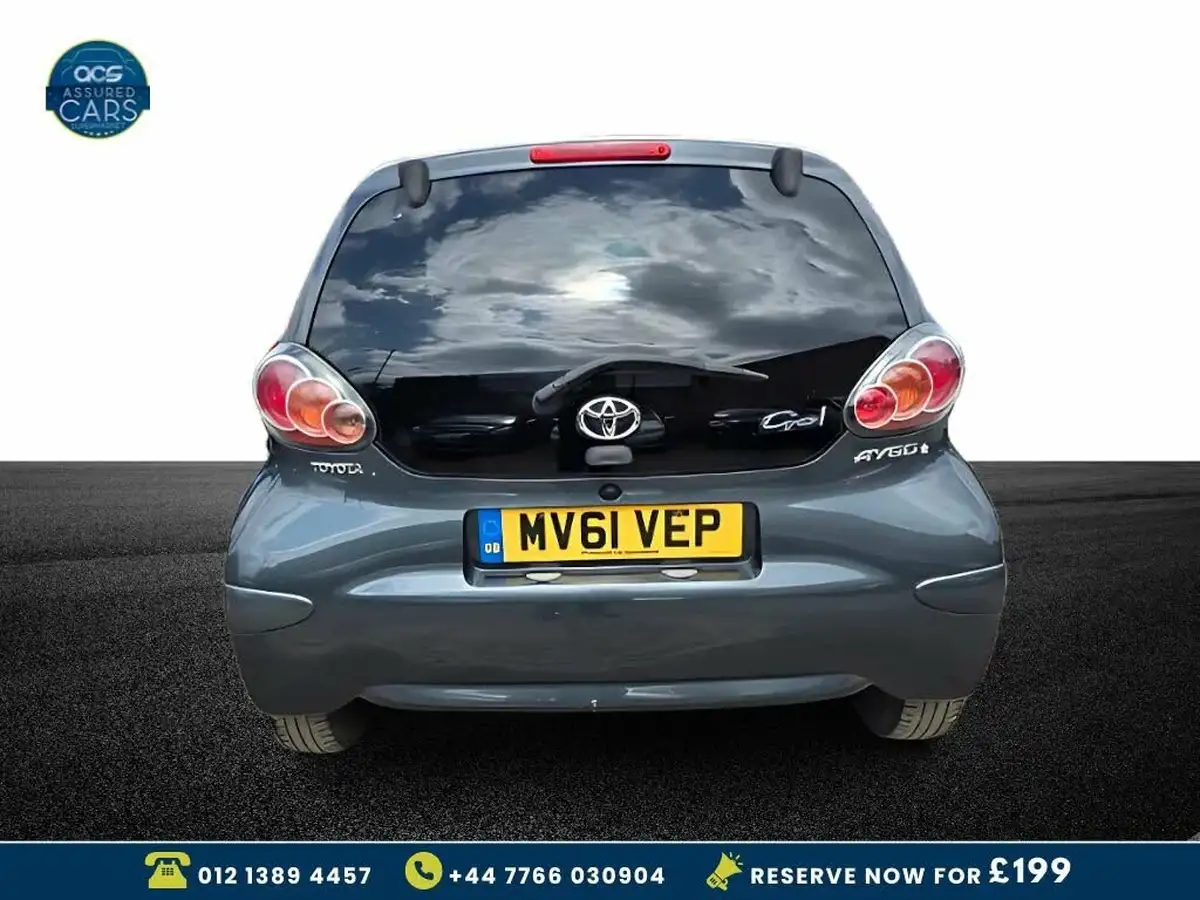 2011-toyota-aygo-10-aygo-go-vvt-i-5d-big-12