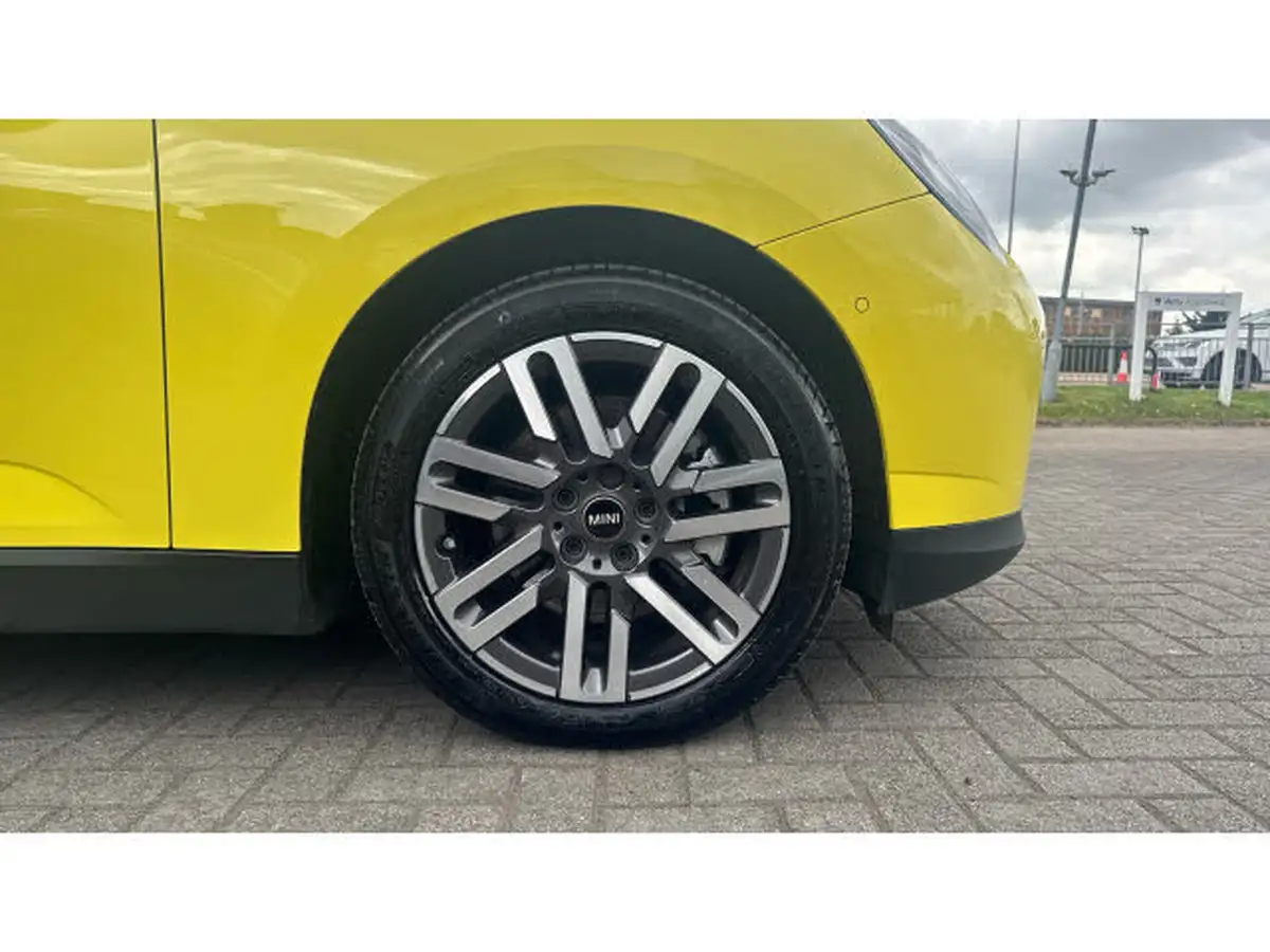 2024-mini-cooper-e-cooper-e-classic-big-13