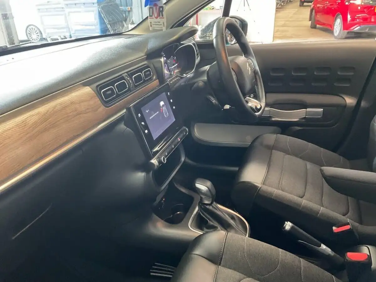 2020-citroen-c3-12-puretech-flair-plus-110ps-eat6-big-23