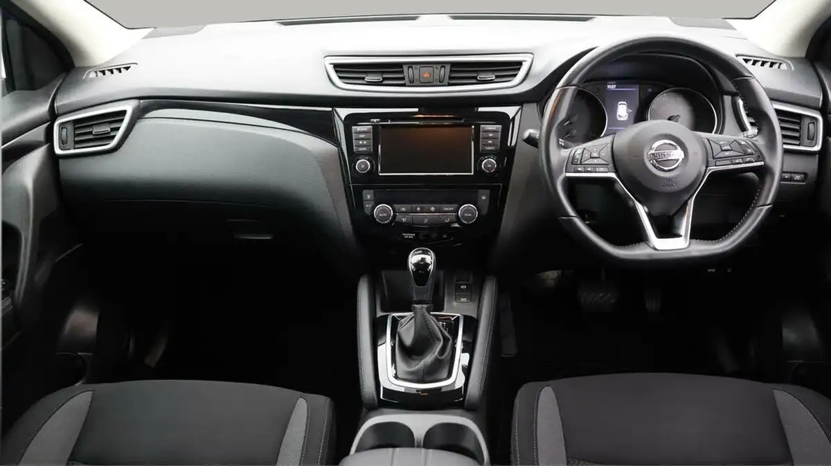 2020-nissan-qashqai-13-dig-t-acenta-premium-160ps-dct-big-12