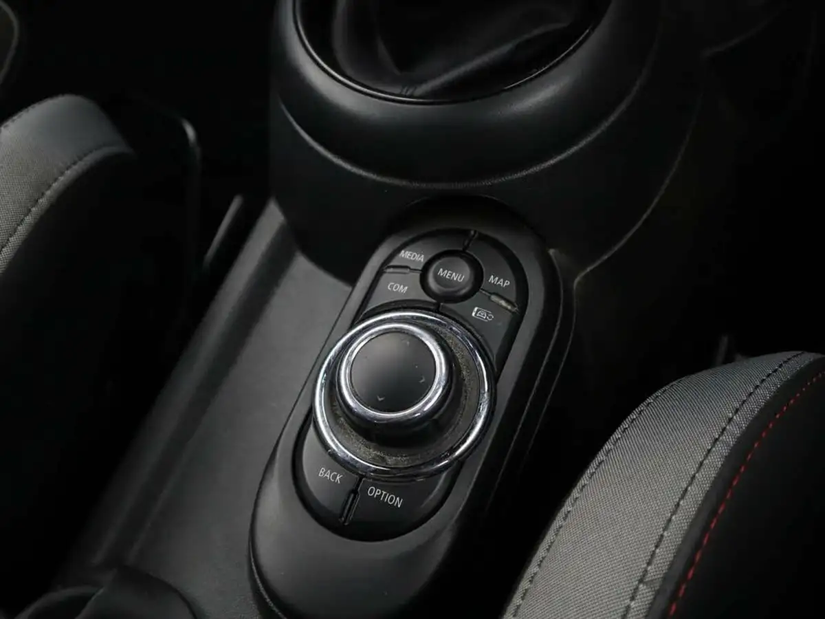 2022-mini-cooper-20-cooper-s-sport-hatchback-3d-big-27