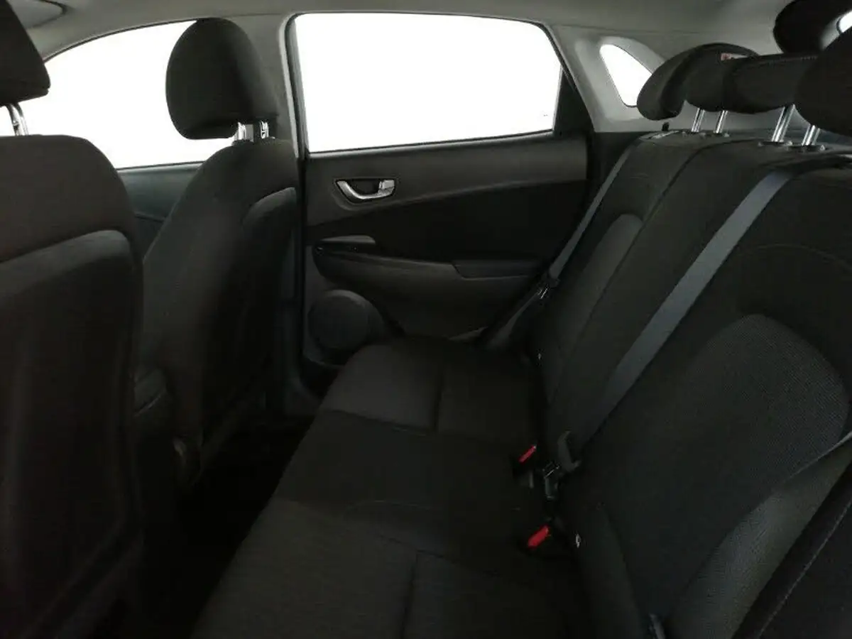 2021-hyundai-kona-16-gdi-se-connect-big-5