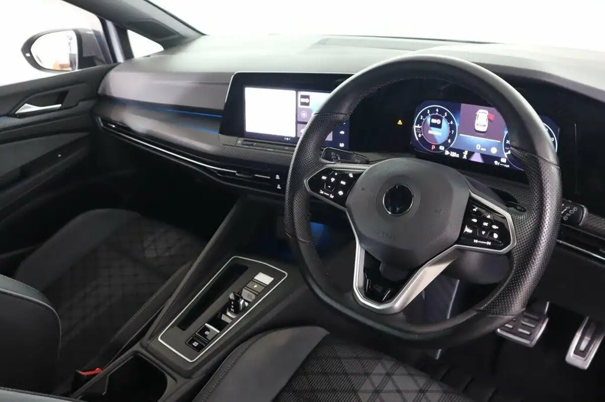 2022-volkswagen-golf-15-etsi-r-line-150ps-hatchback-big-11