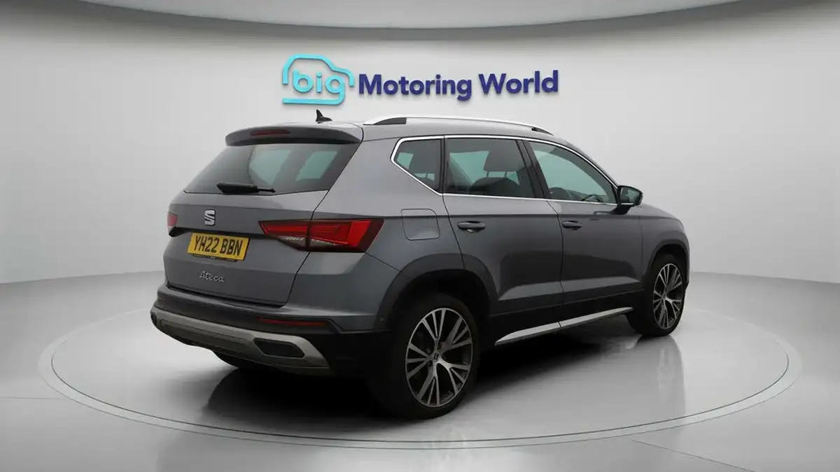 2022-seat-ateca-15-ecotsi-xperience-lux-dsg-big-7
