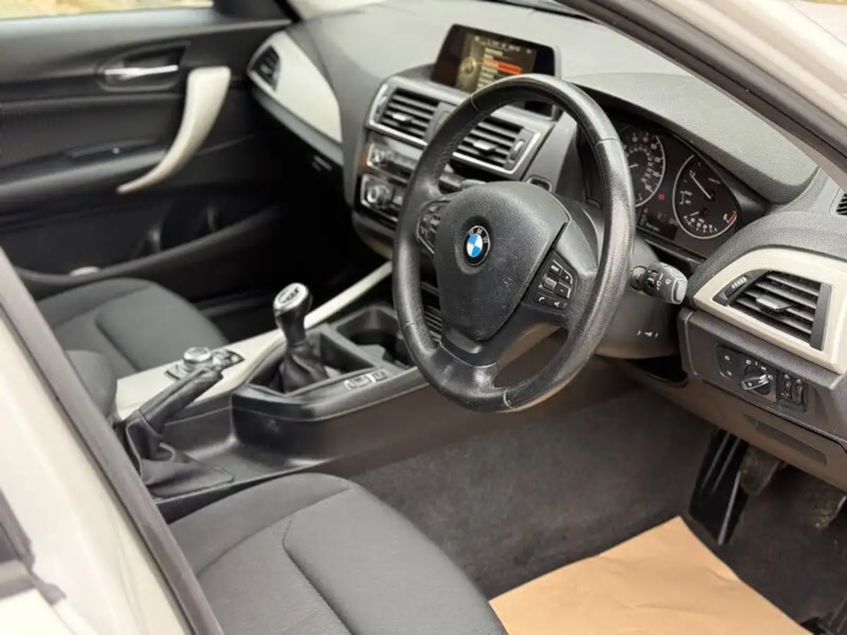 2017-bmw-1-series-15td-116d-eff-dyn-plus-5d-big-5
