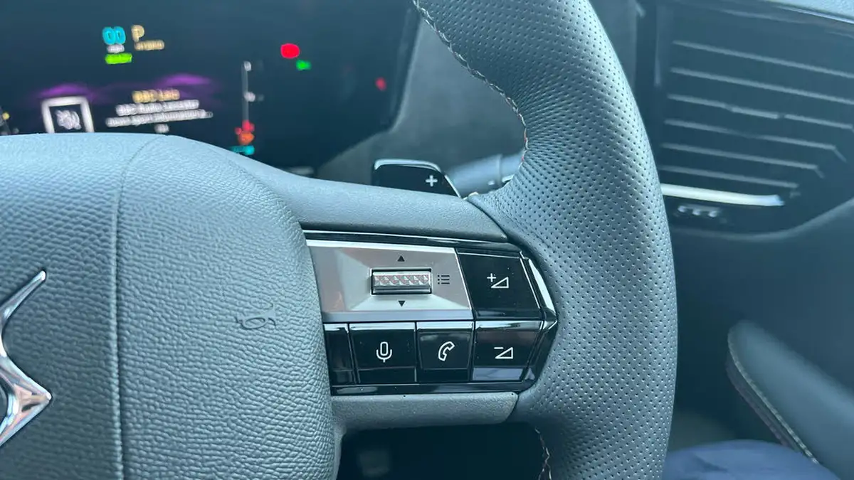 2024-ds-ds-4-e-tense-performance-line-nav-big-23