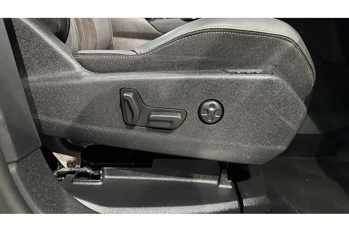 2022-peugeot-5008-suv-12-puretech-gt-premium-big-42
