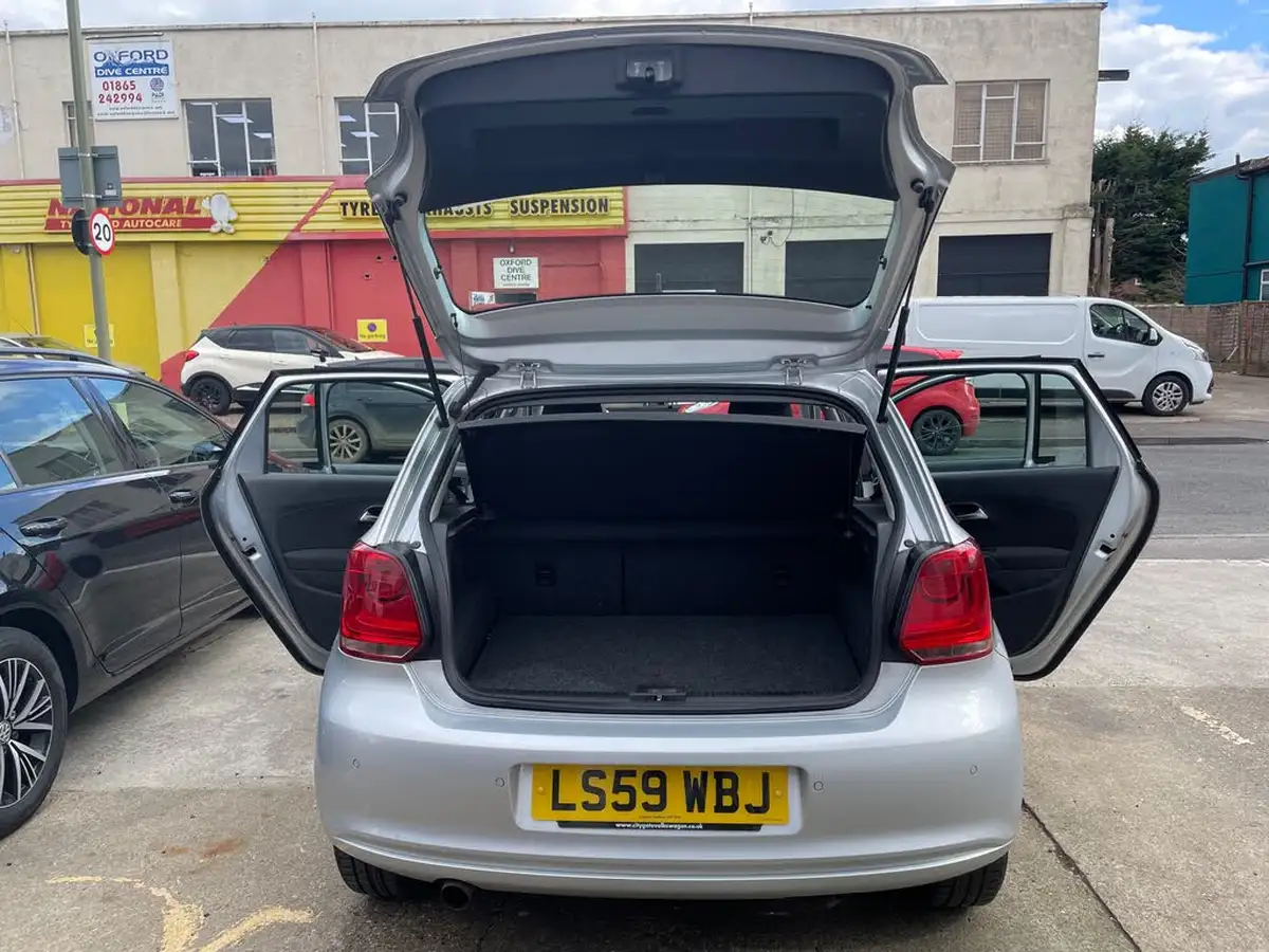2009-volkswagen-polo-14-se-86ps-5d-dsg-big-7