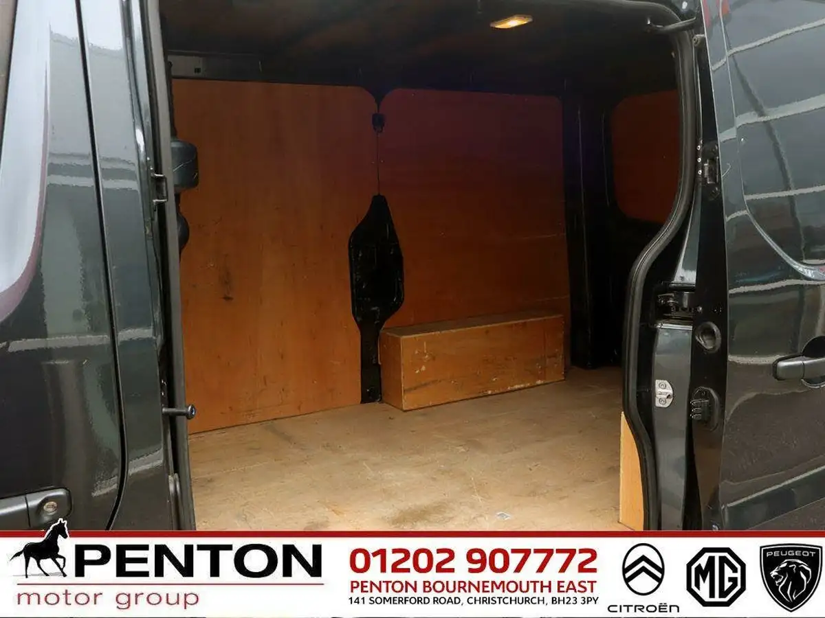 2022-renault-trafic-20dci-sl28-130-business-big-3