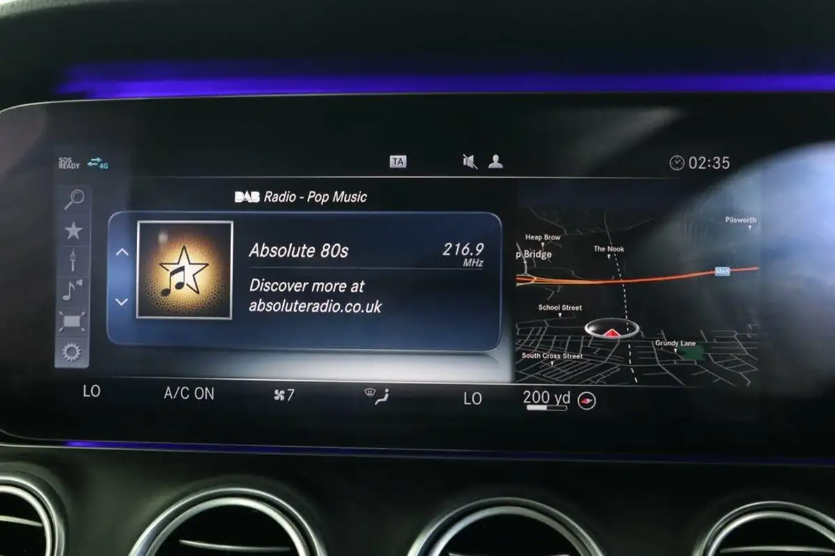 2019-mercedes-benz-e-class-20d-e220d-amg-line-edition-saloon-4d-big-35