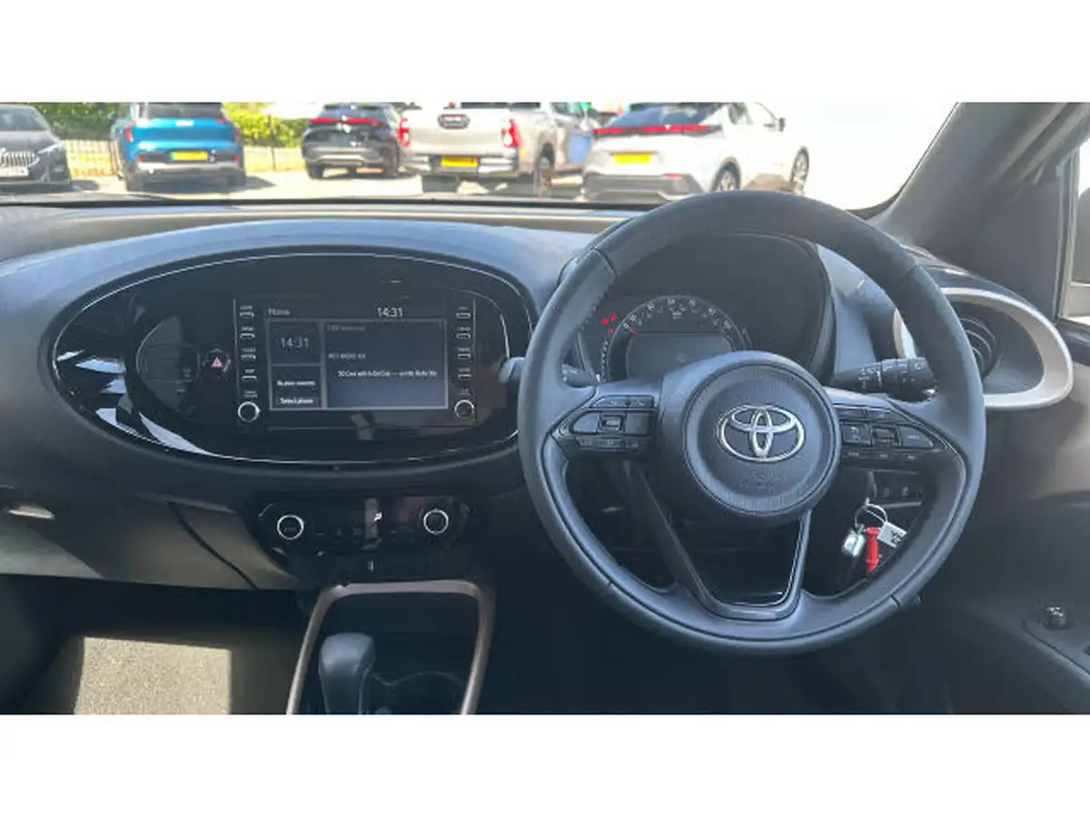 2022-toyota-aygo-x-10-vvt-i-edge-cvt-big-5