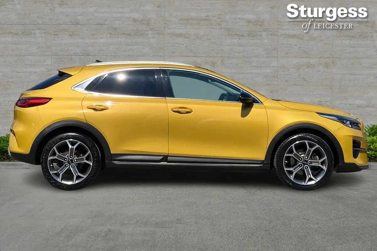 2022-kia-xceed-15-t-gdi-4-big-7