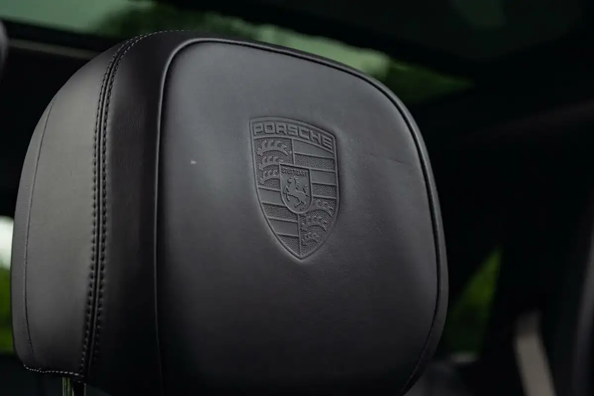 2022-porsche-cayenne-30-v6-e-hybrid-platinum-edition-462ps-station-wagon-big-47