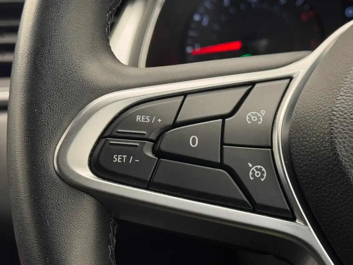 2020-renault-captur-13-tce-iconic-130bhp-big-19
