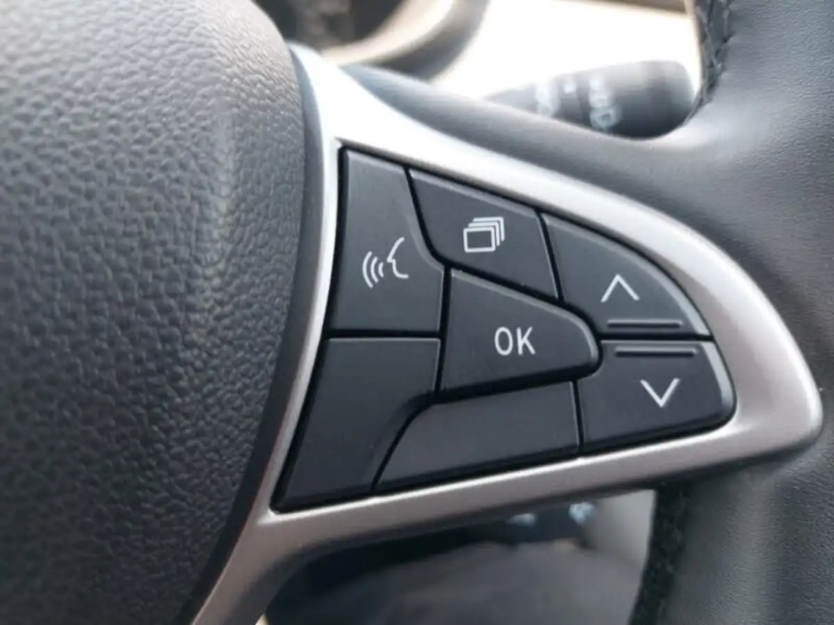 2024-dacia-sandero-stepway-10-tce-extreme-90bhp-big-15