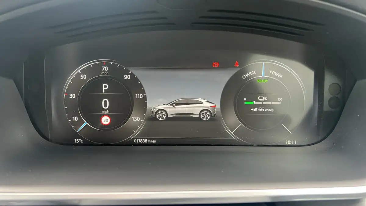 2023-jaguar-i-pace-ev400-r-dynamic-hse-black-big-15