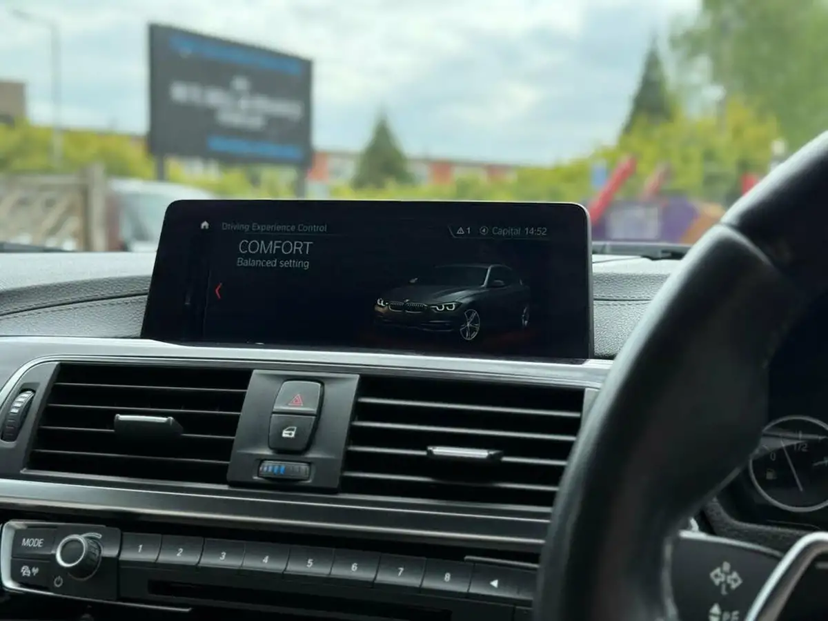 2018-bmw-3-series-20-330e-m-sport-shadow-edition-big-33