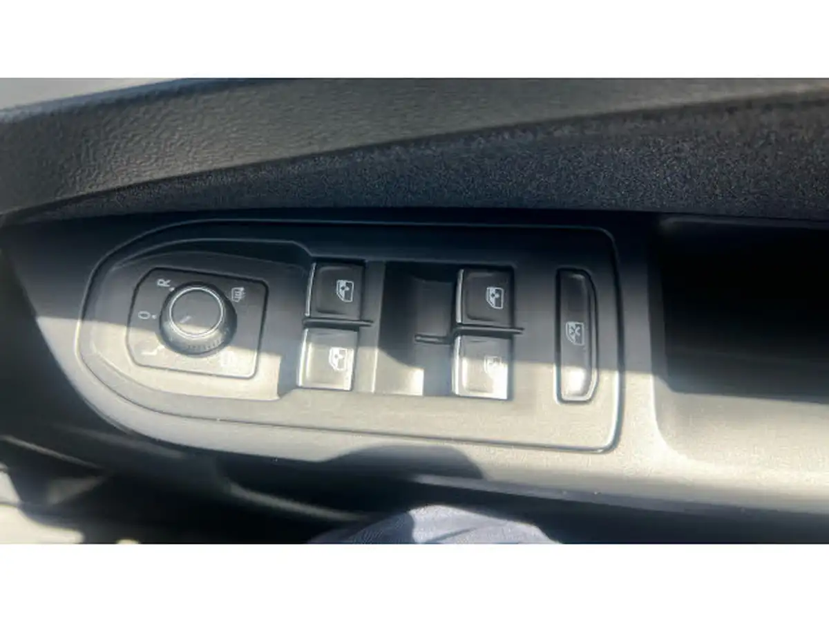 2024-volkswagen-golf-15-tsi-match-150ps-big-22
