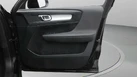 2019-volvo-xc40-20td-d3-momentum-small-15