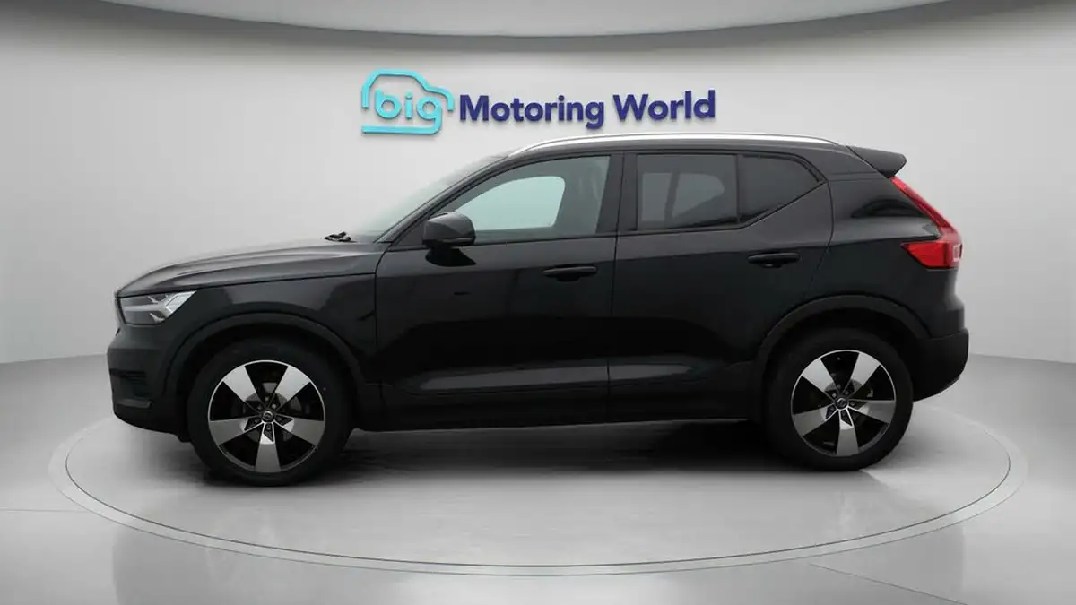 2019-volvo-xc40-20td-d3-momentum-big-4