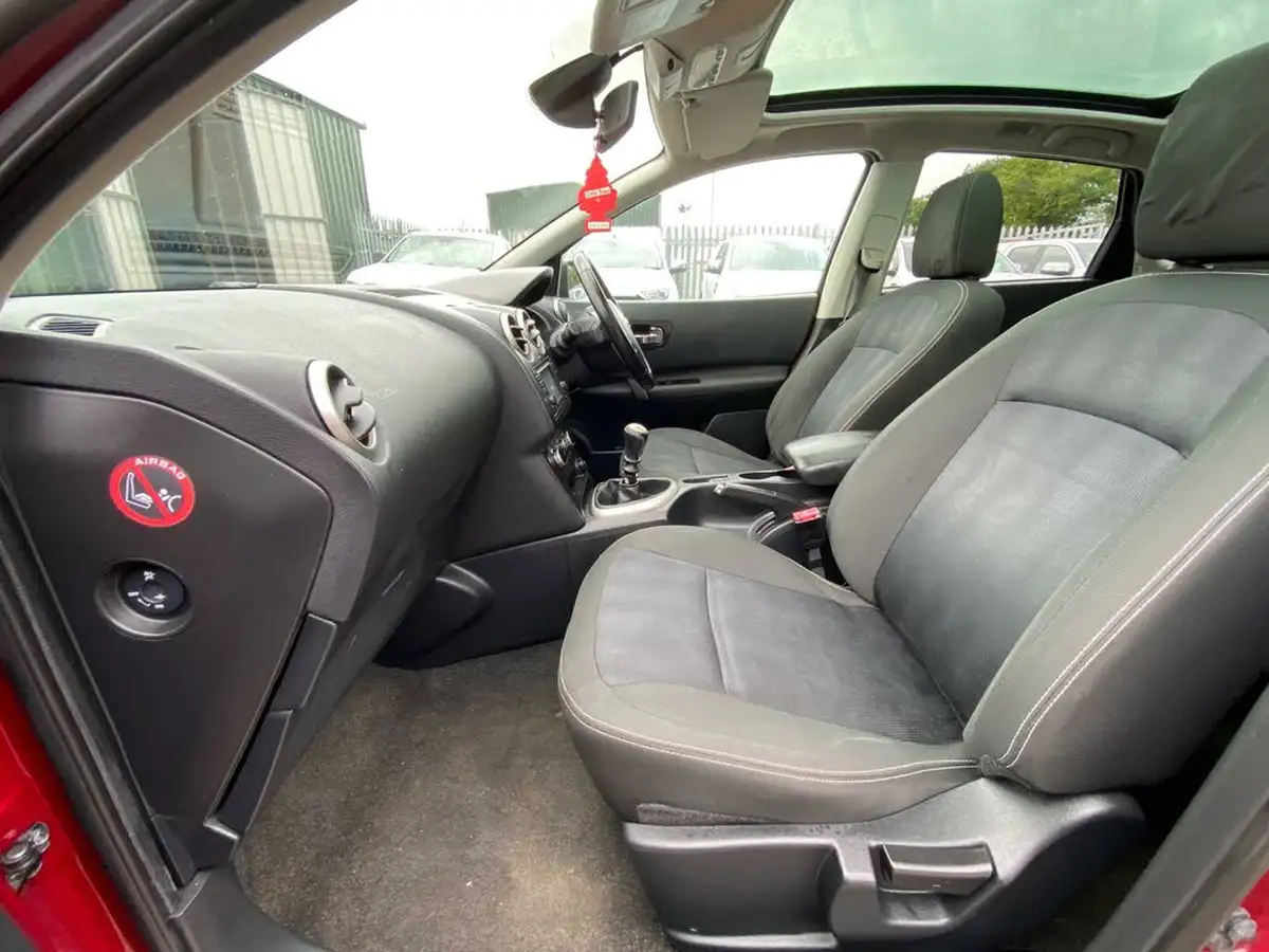 2012-nissan-qashqai-15td-n-tec-big-49