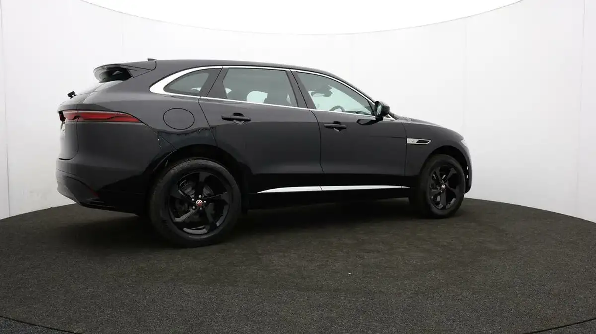 2022-jaguar-f-pace-20-d200-r-dynamic-s-big-37