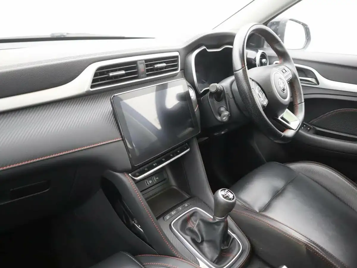 2022-mg-zs-suv-10t-gdi-exclusive-big-12