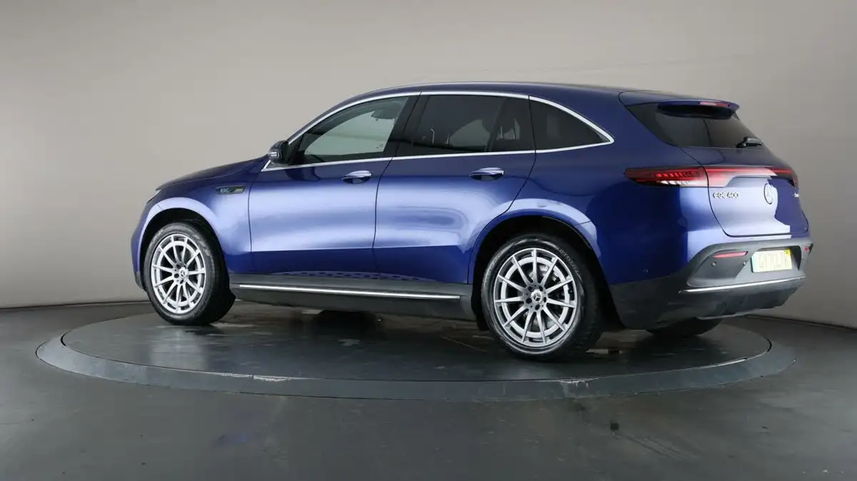2021-mercedes-benz-eqc-e-eqc-400-amg-line-big-67