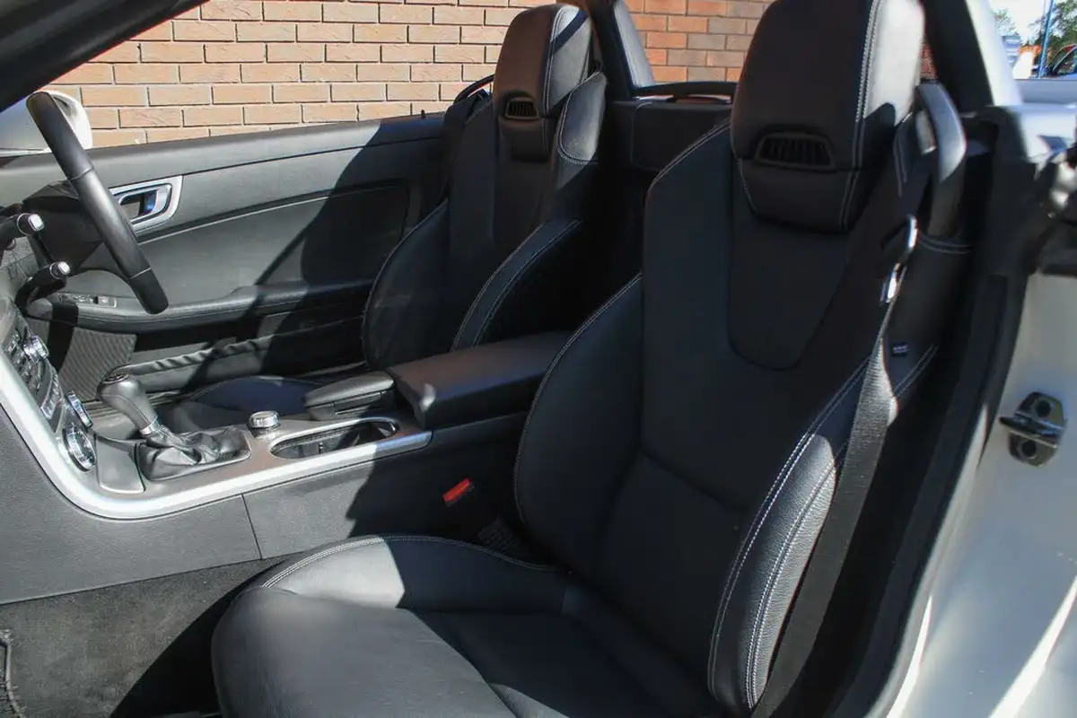 2012-mercedes-benz-slk-18-slk200-184bhp-ss-7g-tronic-plus-big-14
