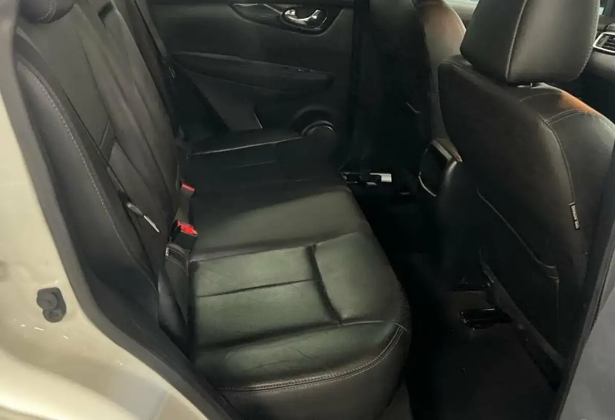 2014-nissan-qashqai-15dci-tekna-big-7