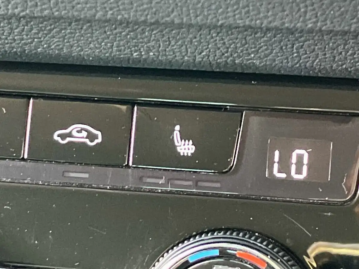 2021-skoda-karoq-15-tsi-se-l-dsg-big-45