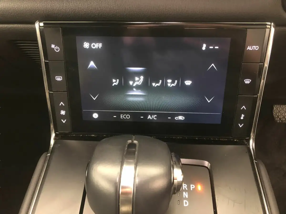 2022-mazda-mx-30-e-se-l-lux-big-28