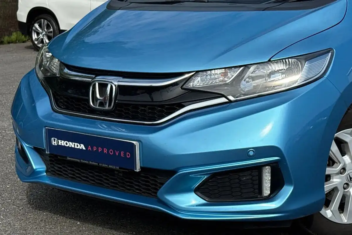 2018-honda-jazz-13-i-vtec-se-cvt-big-24