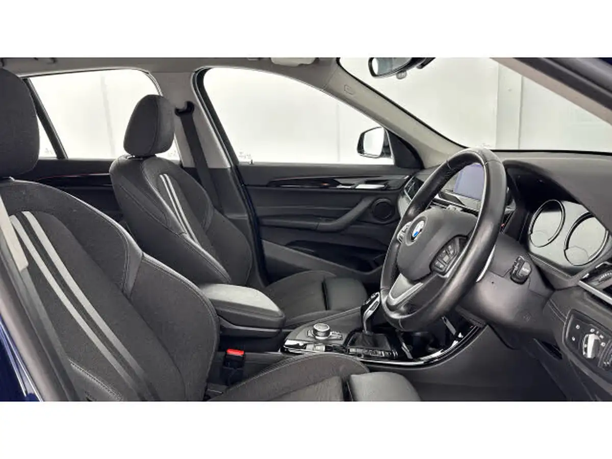 2021-bmw-x1-20-xdrive20i-sport-big-10
