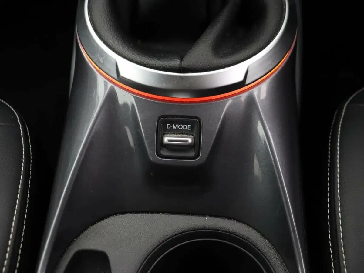 2022-nissan-juke-10-dig-t-tekna-big-32