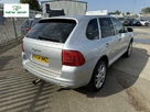 2004-porsche-cayenne-32-small-2