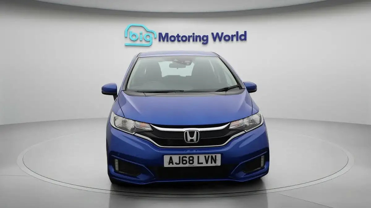 2018-honda-jazz-13-i-vtec-se-big-2