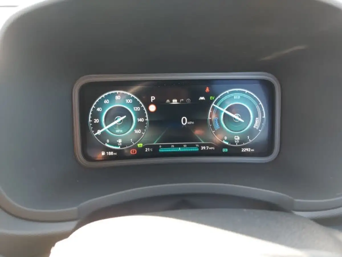 2022-hyundai-kona-16-gdi-premium-big-9
