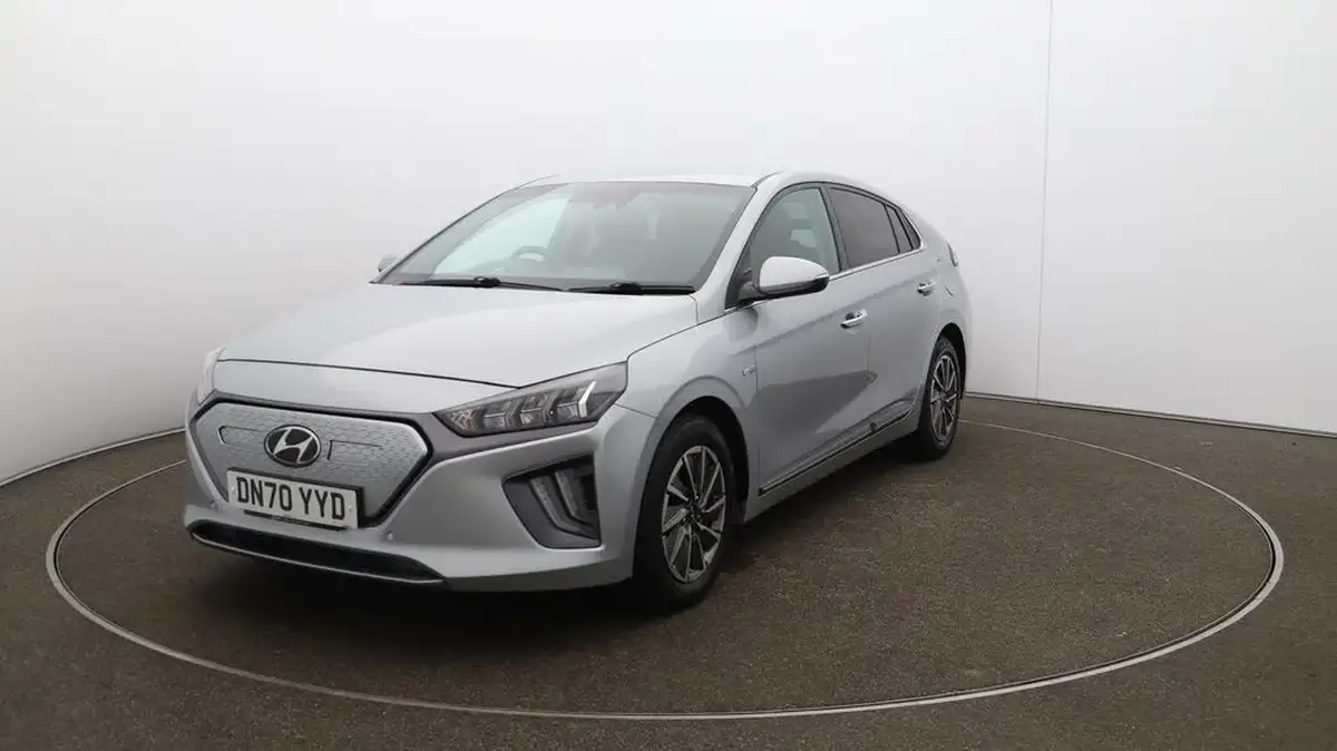 2020-hyundai-ioniq-e-premium-se-electric-100kw-big-38