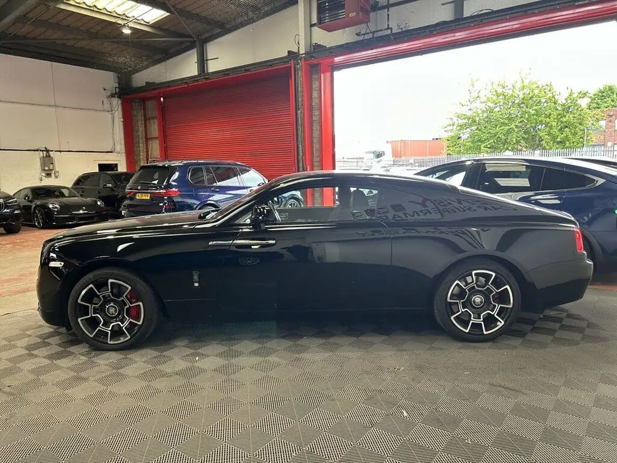 2018-rolls-royce-wraith-66-big-5