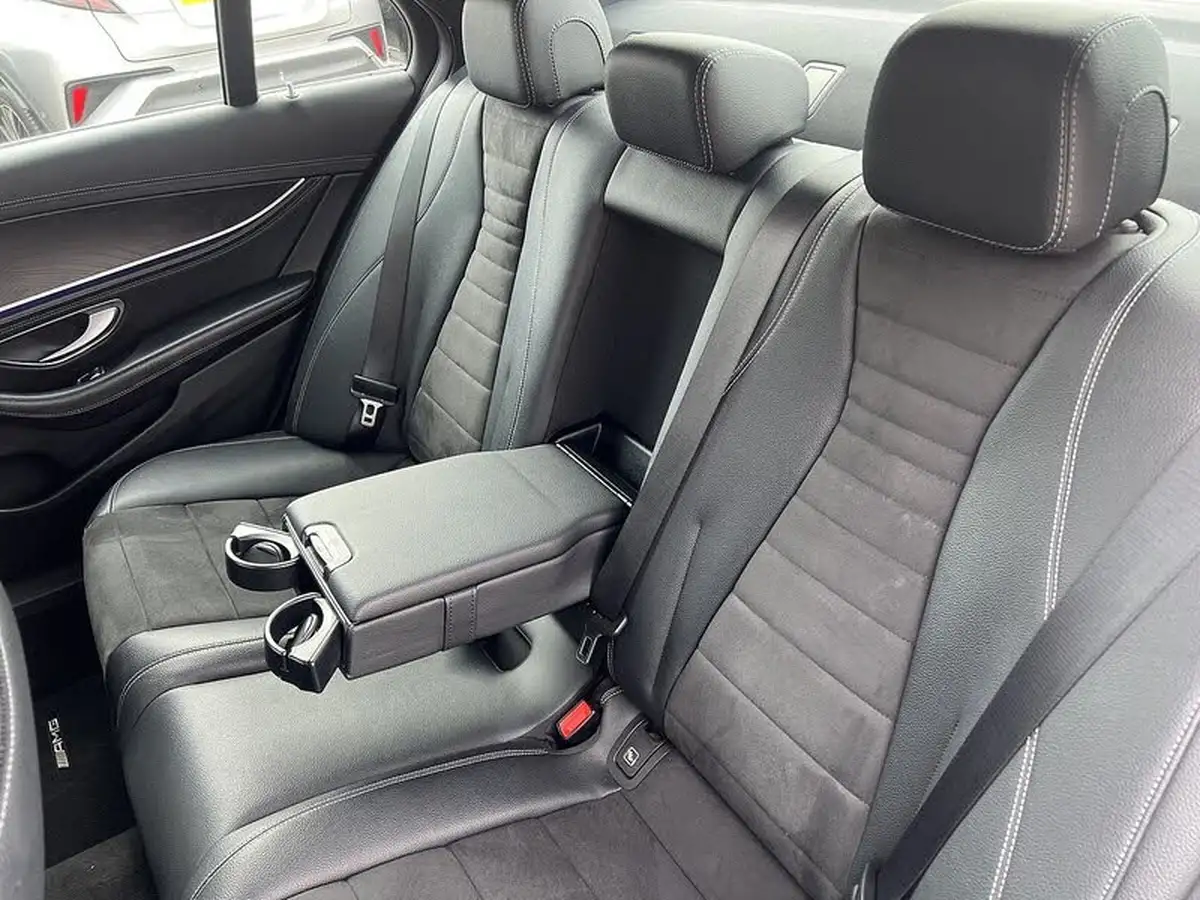 2016-mercedes-benz-e-class-20d-e220d-amg-line-ss-saloon-4d-big-17