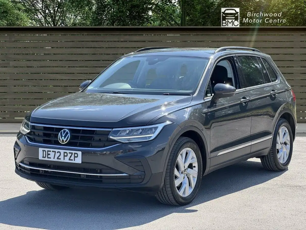 2022-volkswagen-tiguan-15-tsi-life-150ps-dsg-big-2