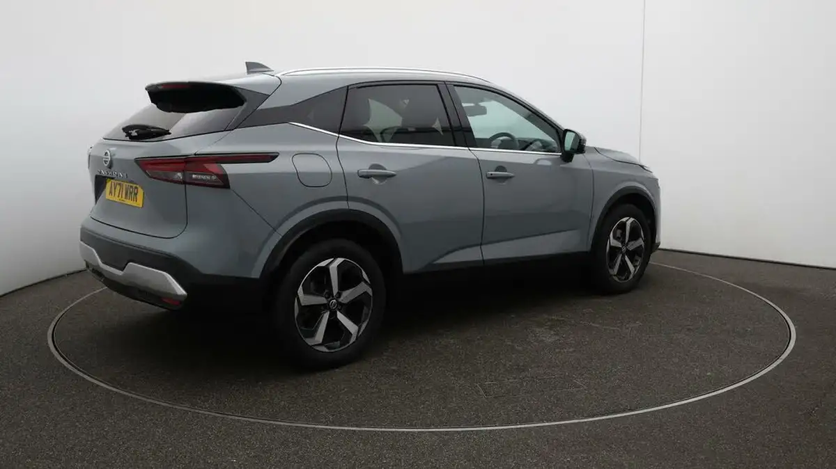2021-nissan-qashqai-13-dig-t-premiere-edition-140ps-big-49
