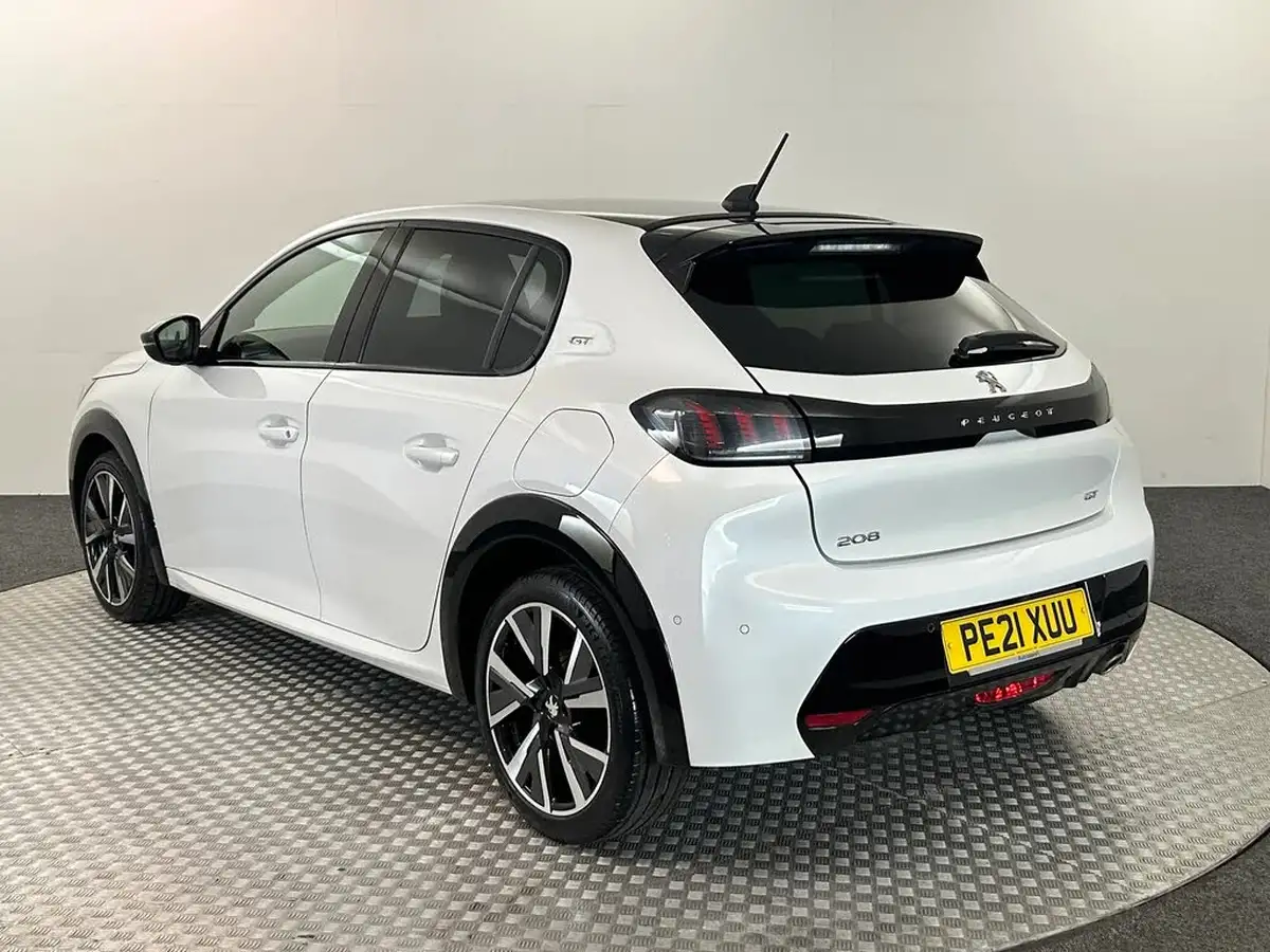 2021-peugeot-208-12-puretech-gt-100bhp-big-6